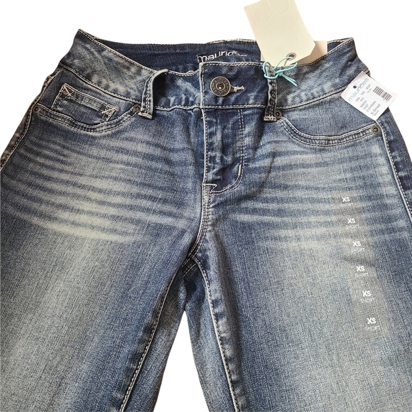 NWT Maurices blue white denim flex short jegging pants - Picture 10 of 12